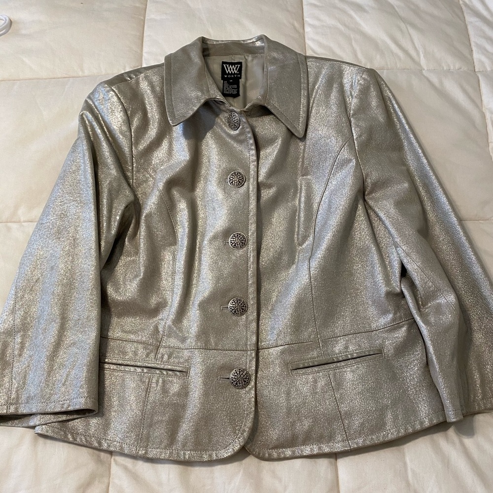 Gorgeous Worth Wear leather jacket